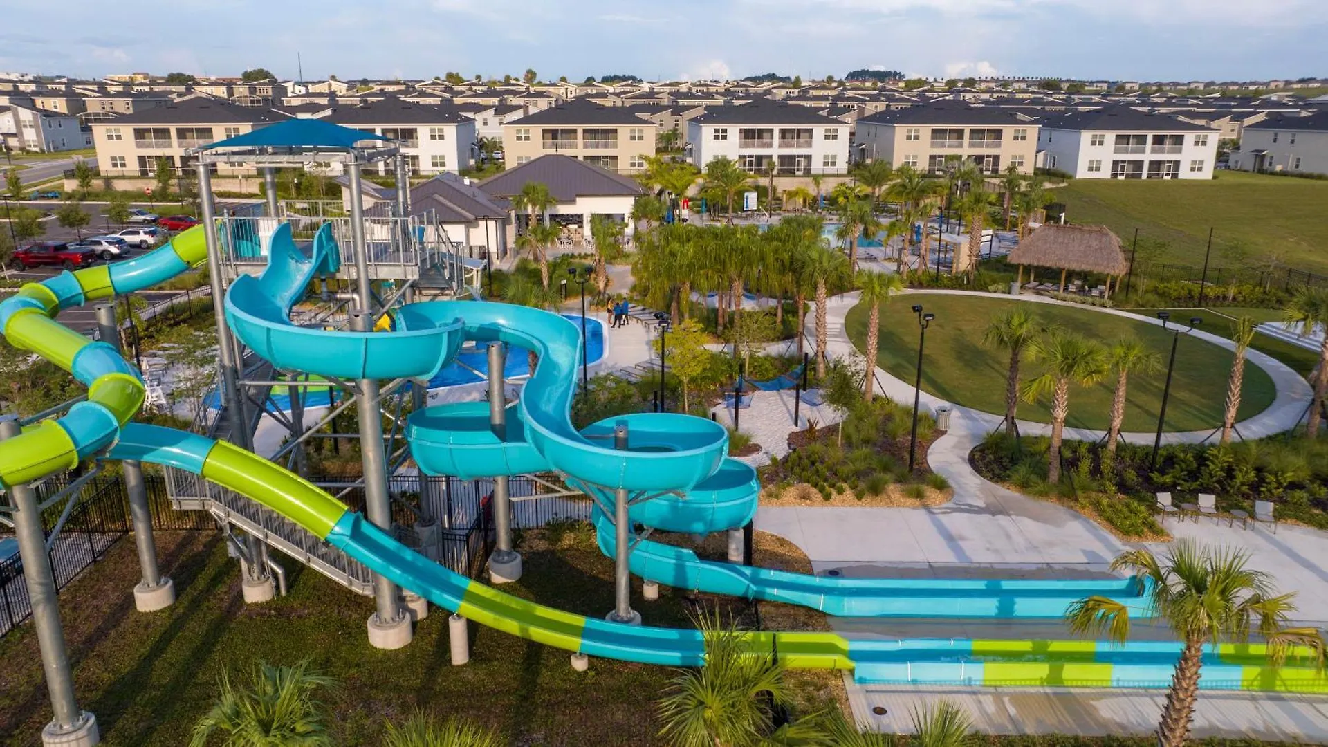 Champions Gates Condos By Une Davenport