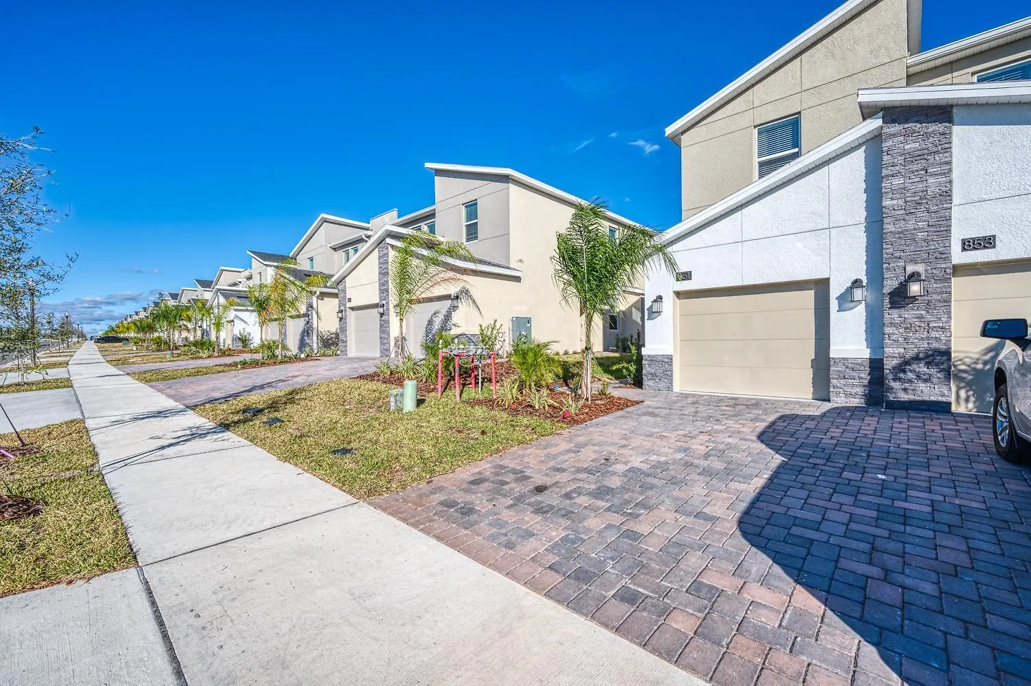 Champions Gates Condos By Une Davenport